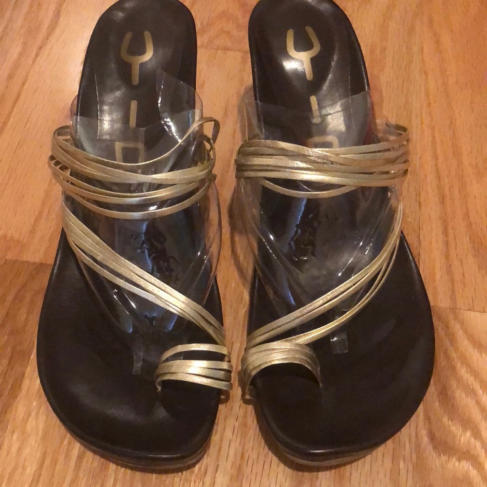 Sandals for outside